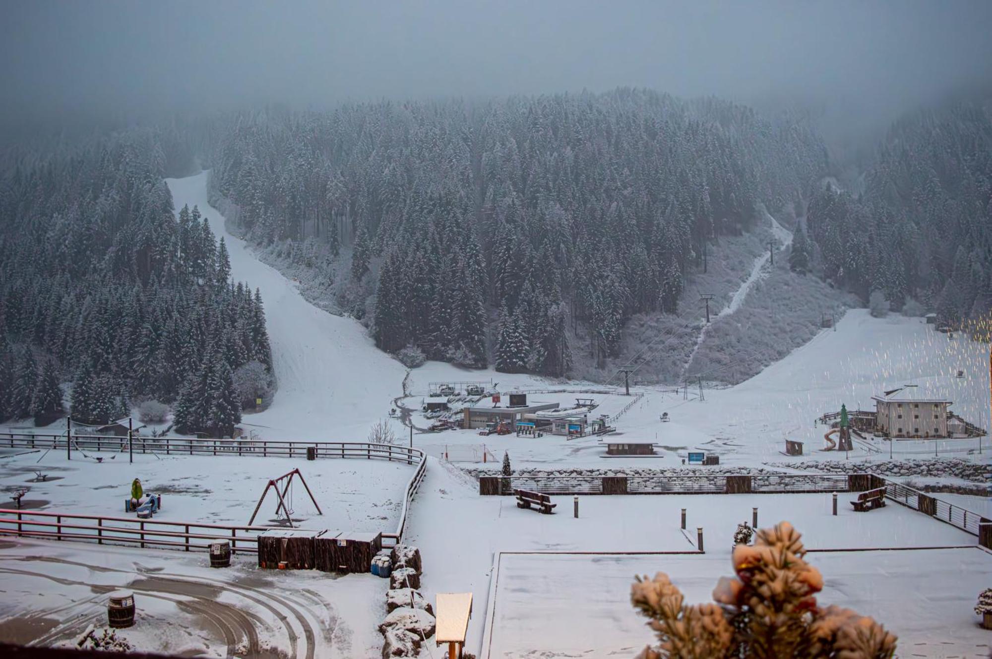 Hotel Serena - Tre Cime Views Auronzo di Cadore Exteriör bild