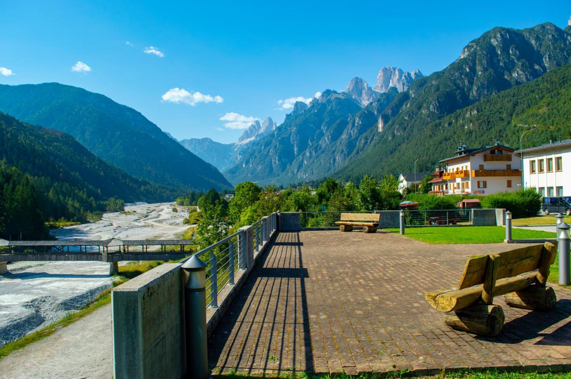 Hotel Serena - Tre Cime Views Auronzo di Cadore Exteriör bild
