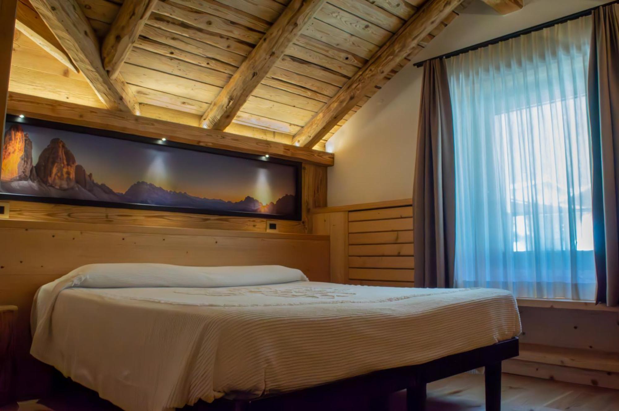 Hotel Serena - Tre Cime Views Auronzo di Cadore Exteriör bild